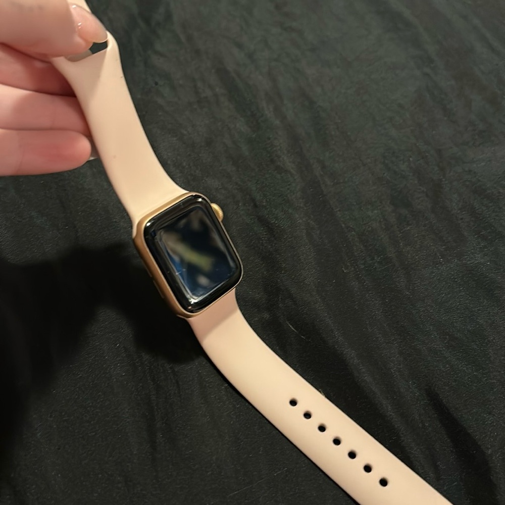 Apple Watch, Series 6 with an aluminum & ceramic case (pink)  GPS + cellular